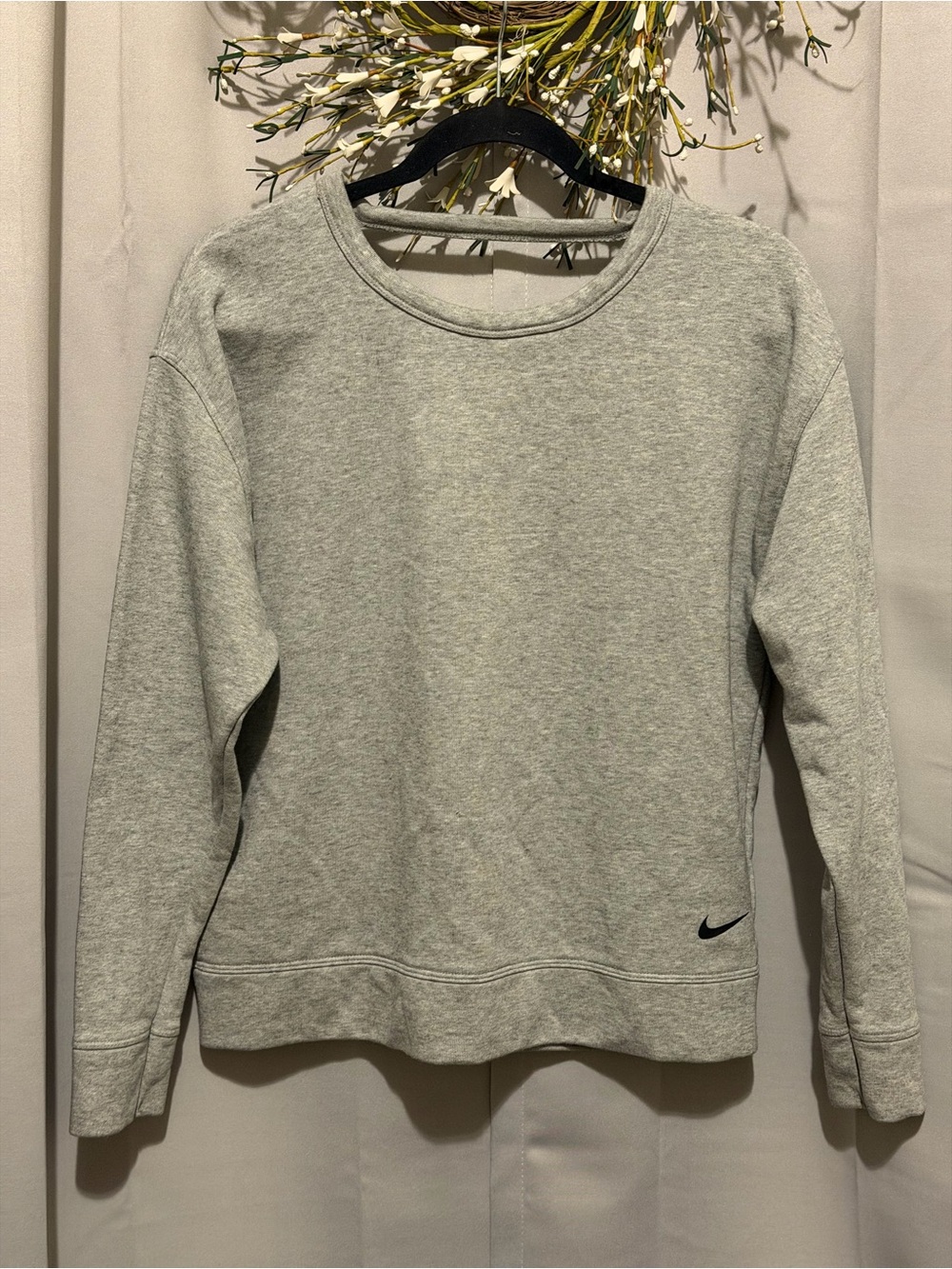 Nike Women's Versa Open Back Crewneck
Sweatshirt